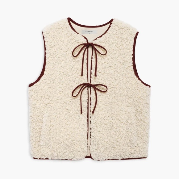 Commense Jackets & Blazers - NWT Commense Lace-Up Fleece Vest